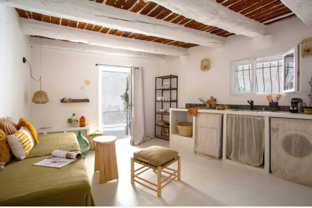 Vieil Antibes, Plage De Sable, Avec Parking Zewnętrze zdjęcie